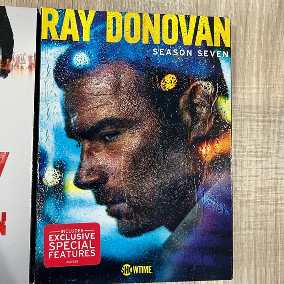 Ray Donovan DVD Box Set Collection - Picture 8 of 8